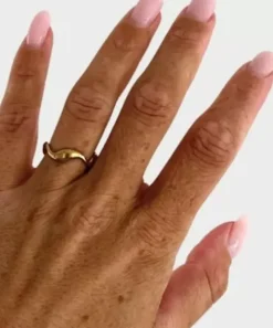 Wavy Ring